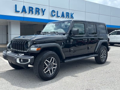 2025 Jeep Wrangler 4-Door Sahara 4x4