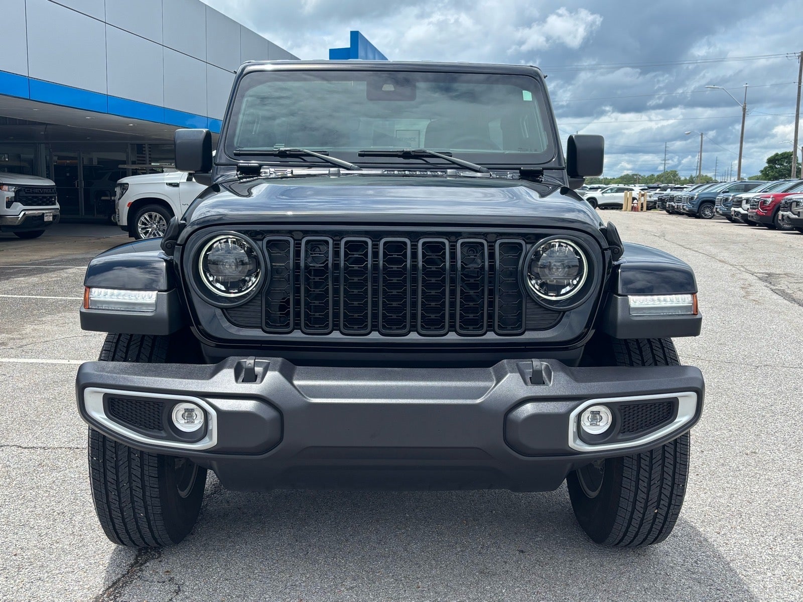 2025 Jeep Wrangler 4-Door Sahara 4x4