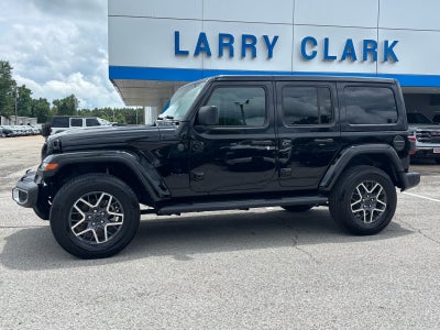2025 Jeep Wrangler 4-Door Sahara 4x4