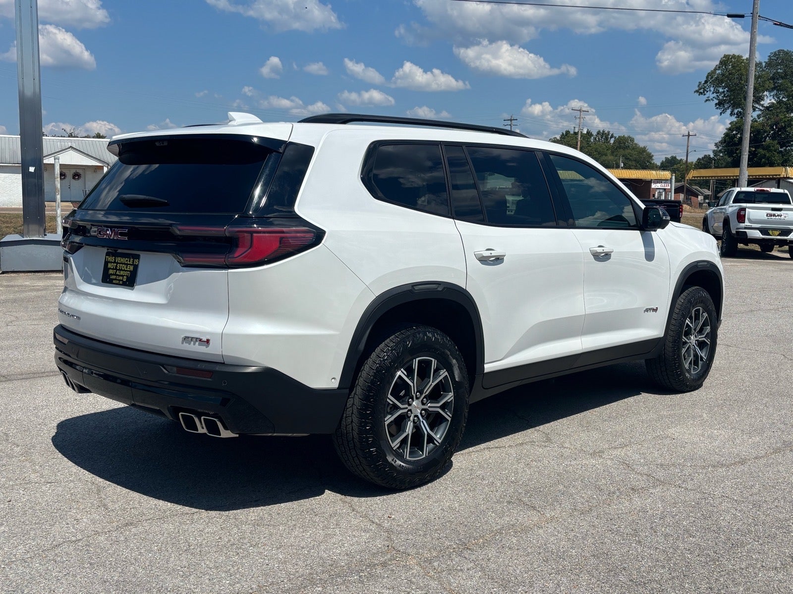 2024 GMC Acadia AT4