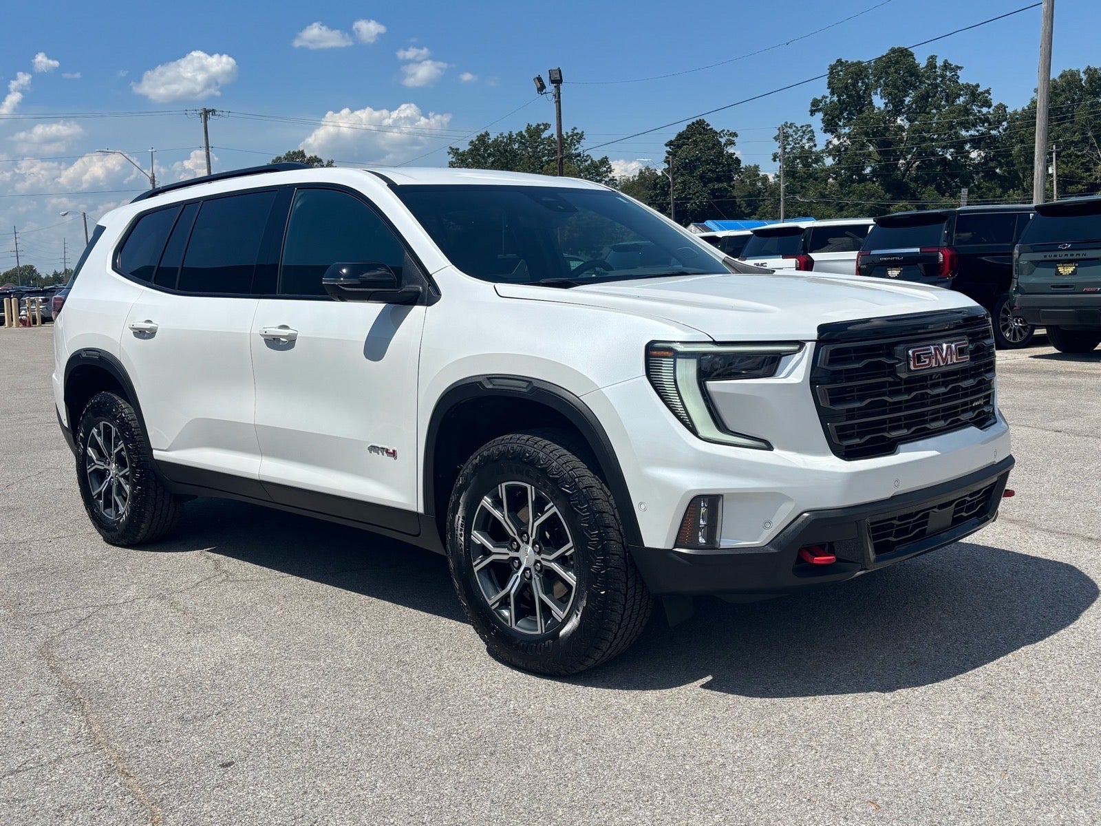 2024 GMC Acadia AT4