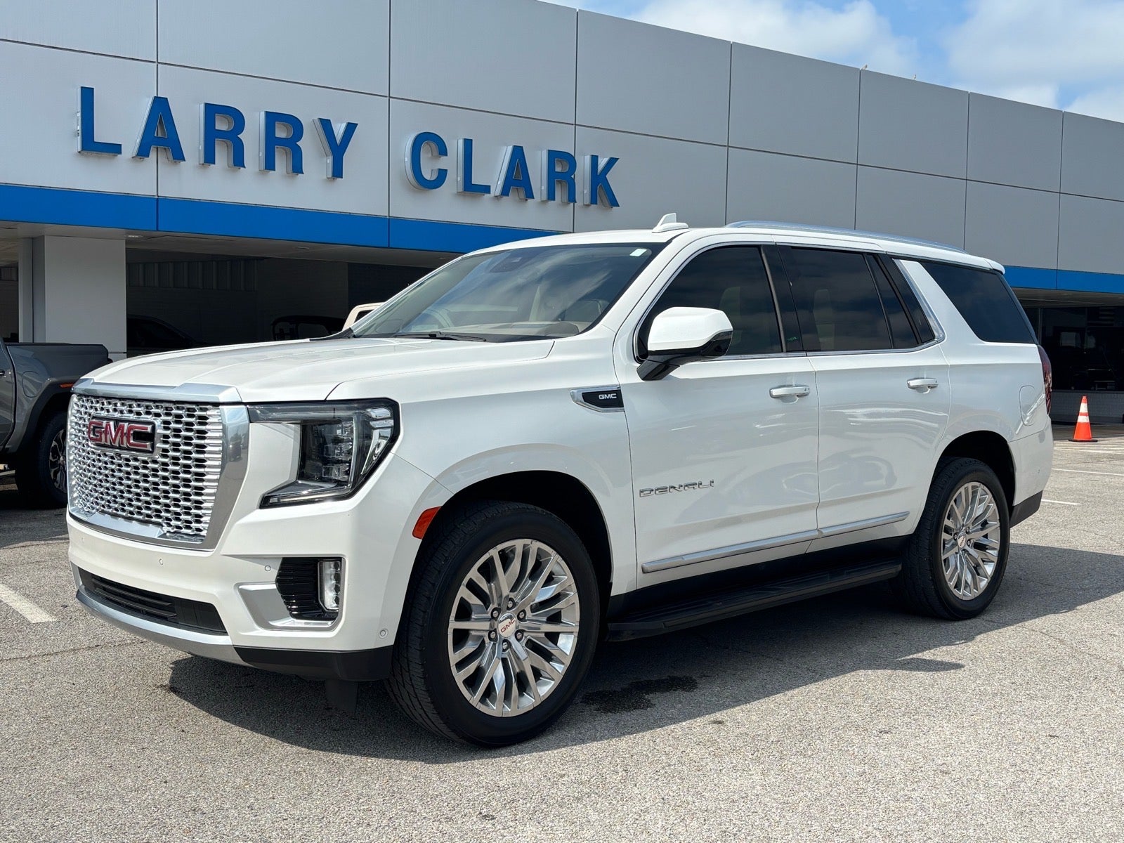 2023 GMC Yukon Denali
