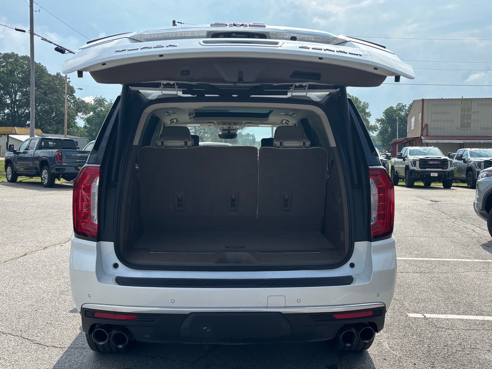 2023 GMC Yukon Denali