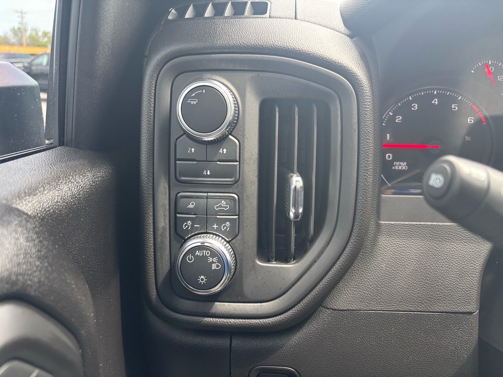 2025 GMC Sierra 2500 HD Pro