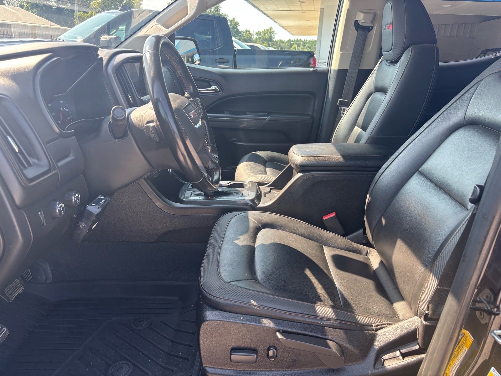 2021 GMC Canyon 4WD AT4 w/Leather