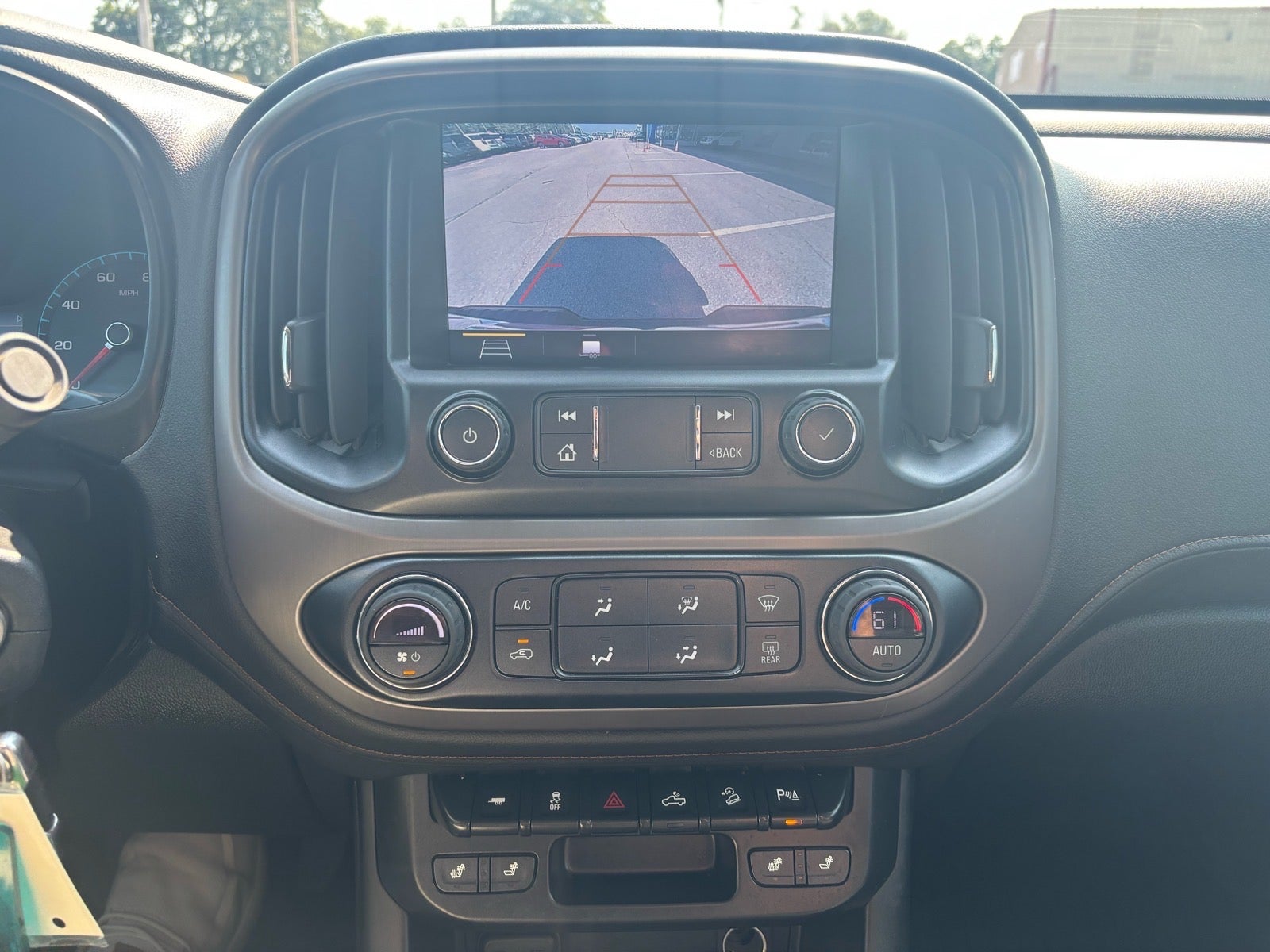 2021 GMC Canyon 4WD AT4 w/Leather