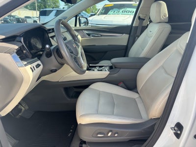 2022 Cadillac XT5 Premium Luxury