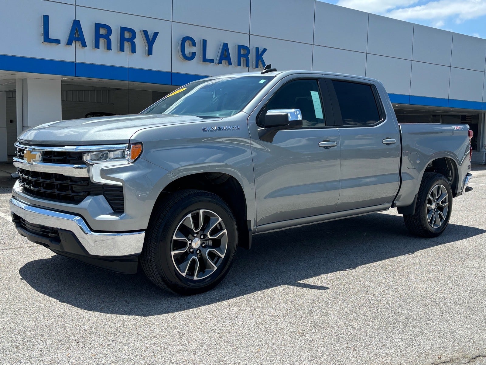 2024 Chevrolet Silverado 1500 LT (2FL)