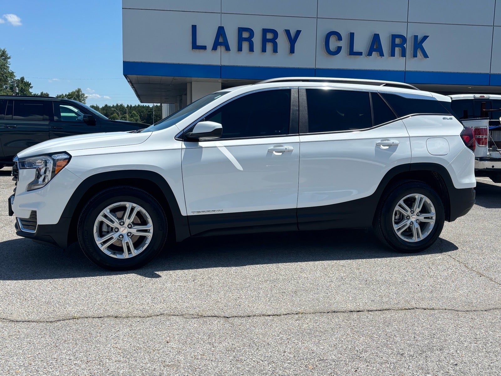 2024 GMC Terrain SLE