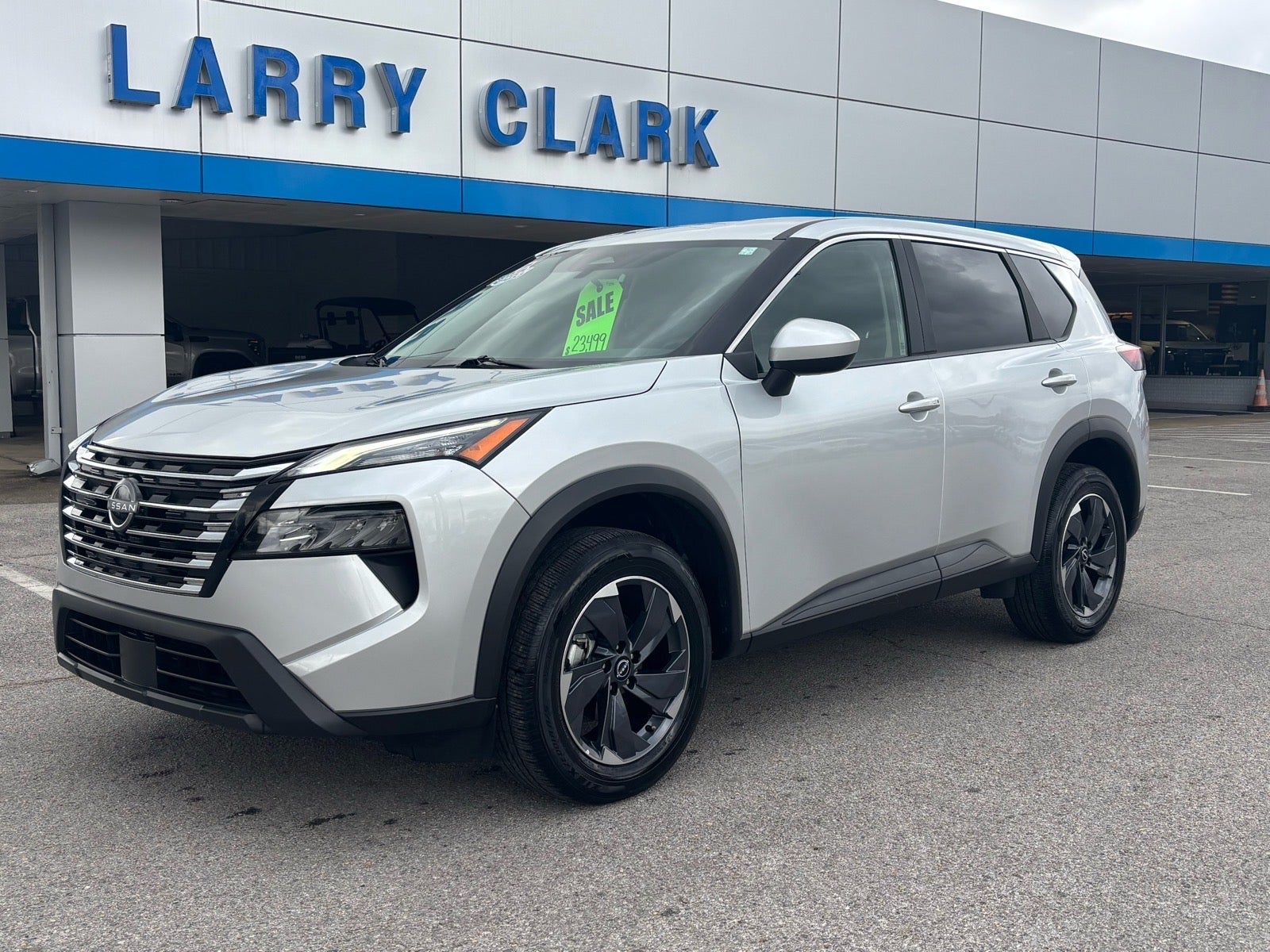 2025 Nissan Rogue SV FWD