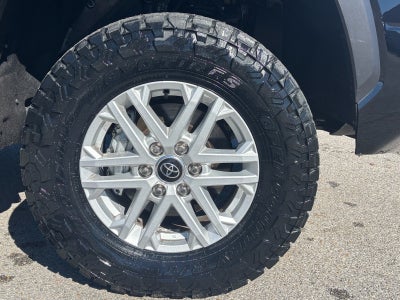 2023 Toyota Tundra 4WD SR5
